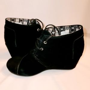 Toms black suede wedge platform boots